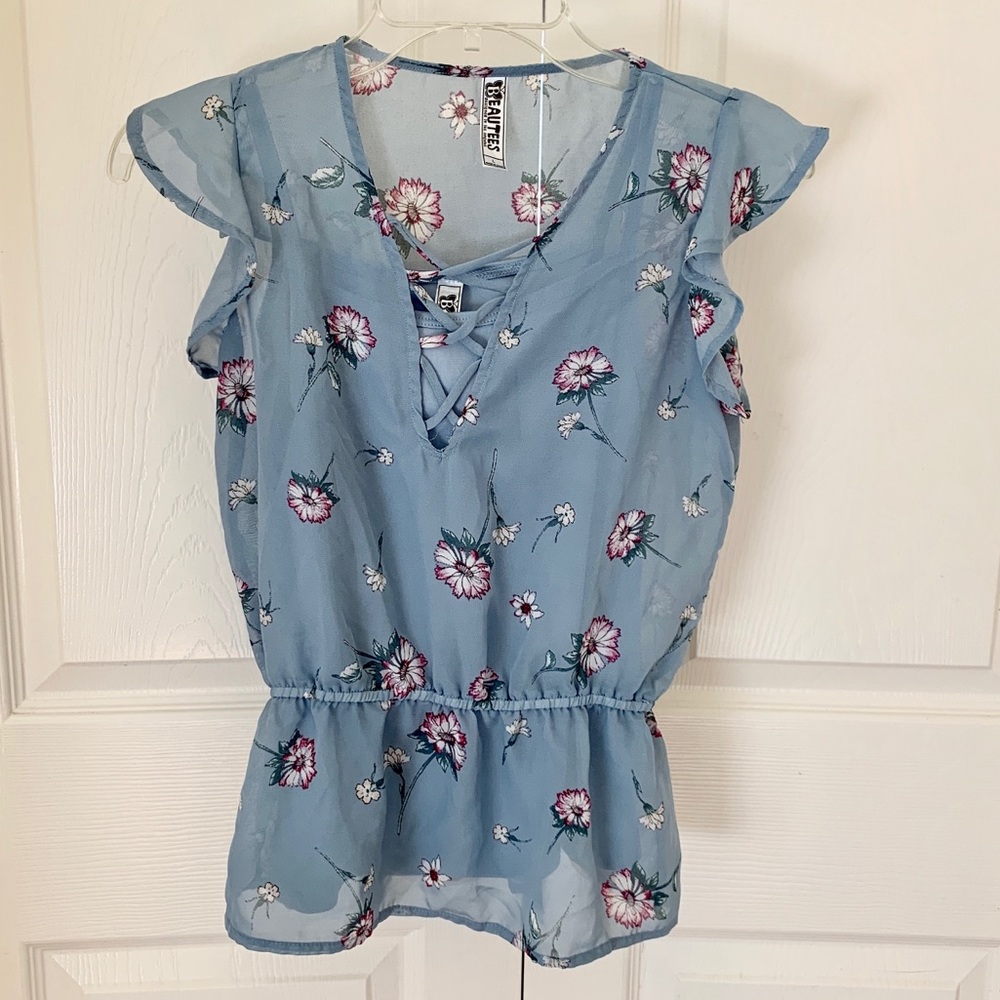 Light blue floral 2 piece youth large
